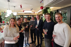 Ein Teil der Gruppe genoss einen Drink bevor es zum Dinner ging |